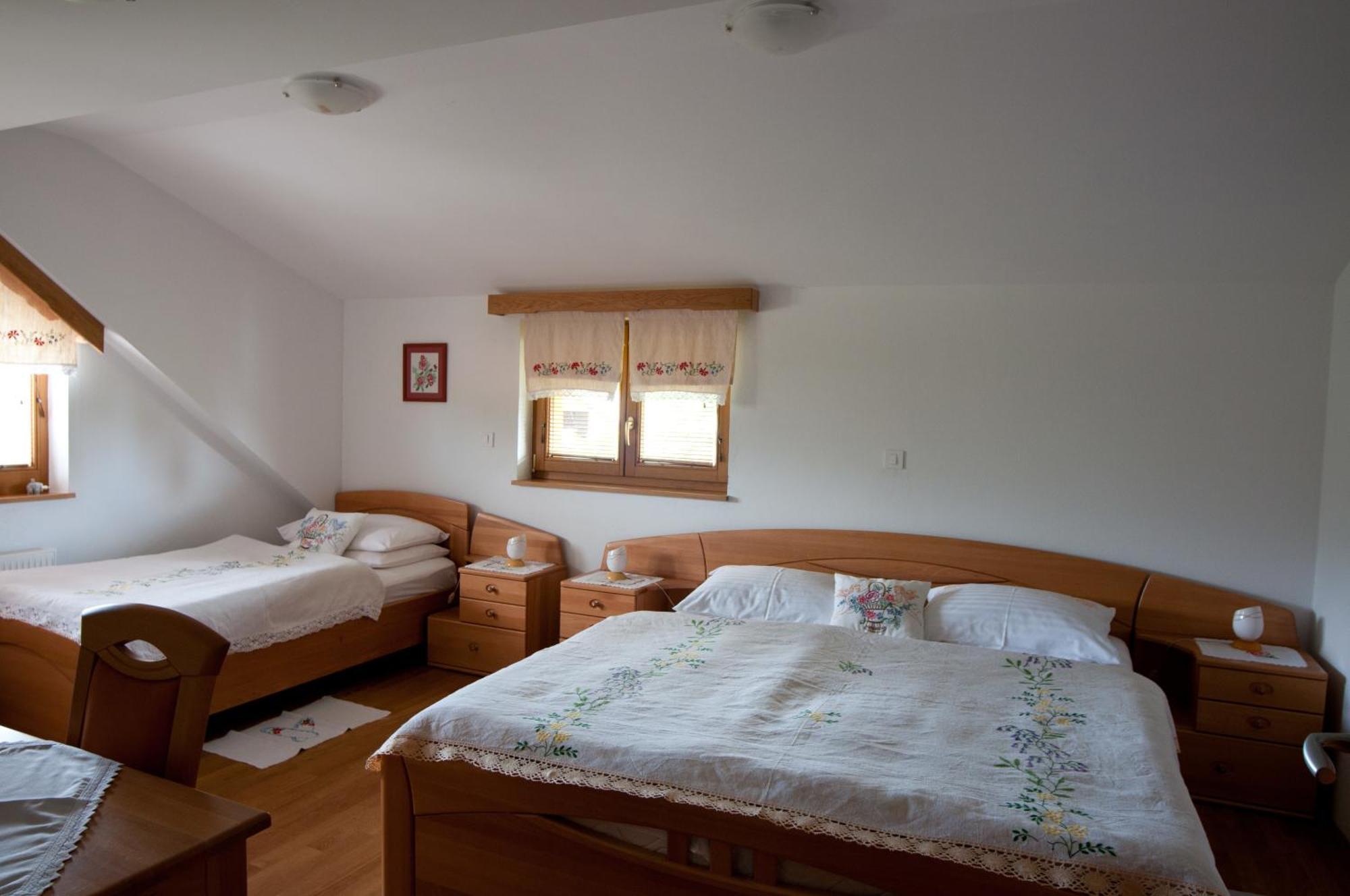 SemicTourist Farm Ob Izviru Krupe别墅 客房 照片